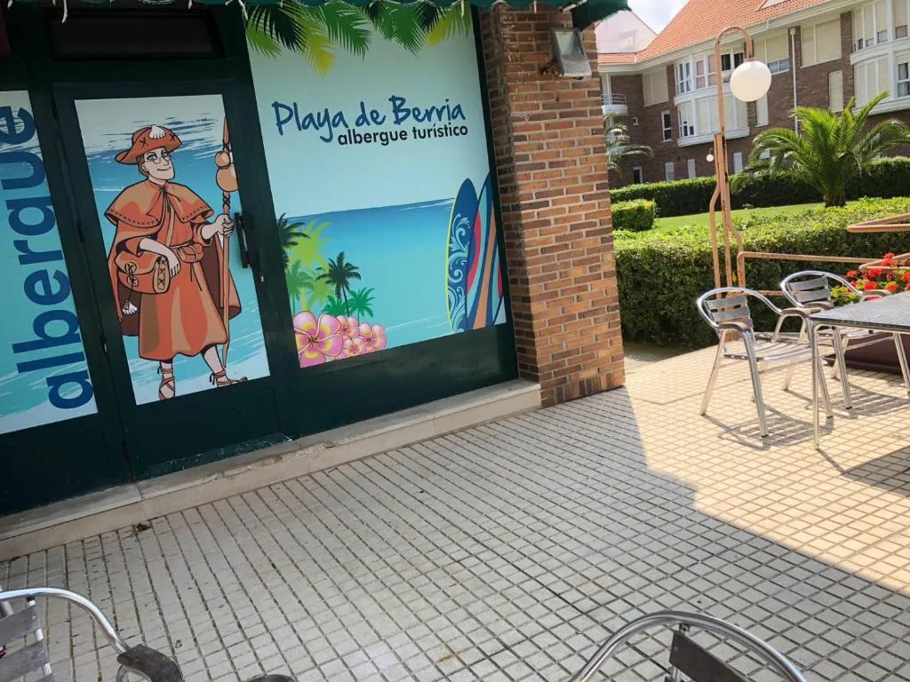 Albergue Turistico Playa de Berria